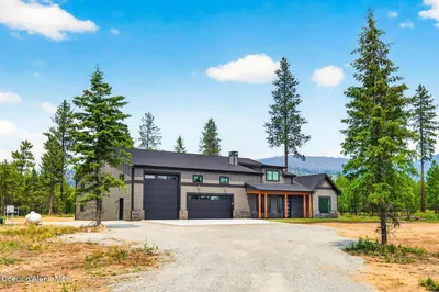 Property 26-8009 - Photo 2