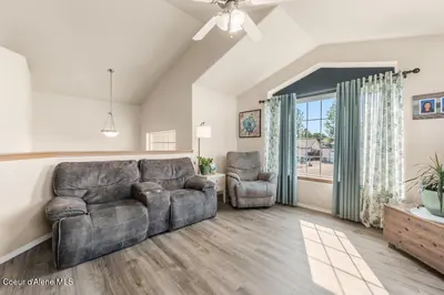 Property 26-8498 - Photo 6