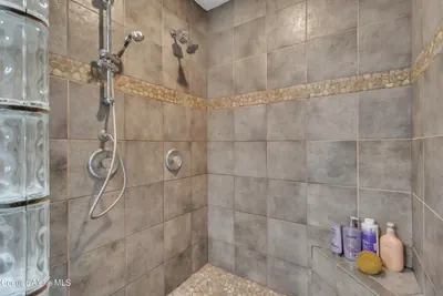 Property 26-697 - Photo 24