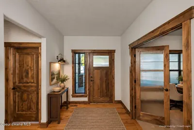 Property 26-10584 - Photo 4