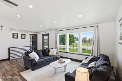 Property 26-9275 - Photo 3