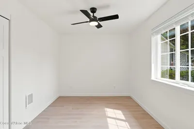 Property 26-8678 - Photo 15