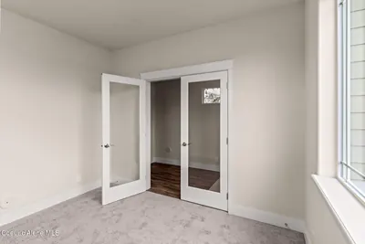 Property 26-1111 - Photo 13