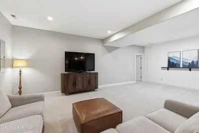 Property 26-9715 - Photo 43