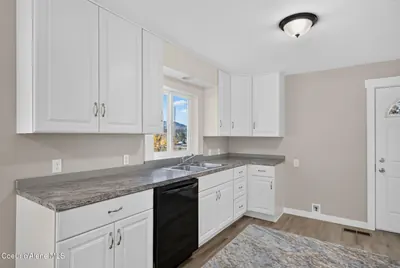 Property 26-10072 - Photo 5