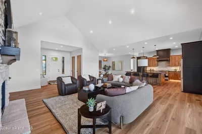 Property 26-9932 - Photo 19