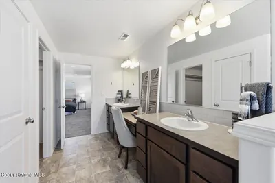 Property 26-10642 - Photo 24