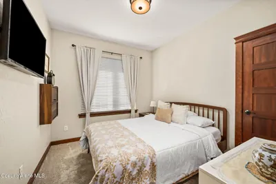 Property 26-8912 - Photo 25