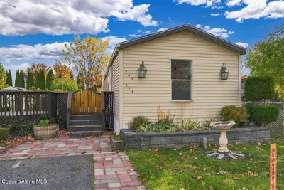 Property 26-10528 - Photo 2