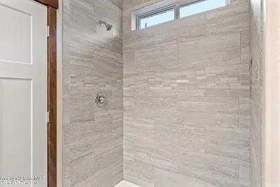 Property 26-9856 - Photo 11