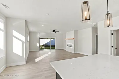 Property 26-10096 - Photo 13