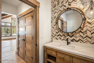 Property 26-10035 - Photo 10
