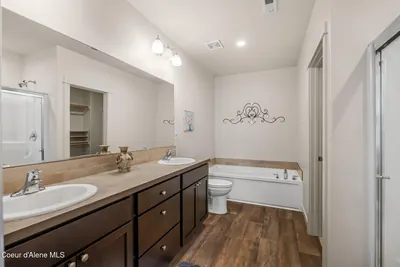 Property 26-10490 - Photo 16