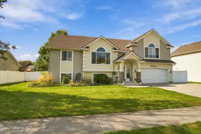 Property 26-9740 - Photo 1