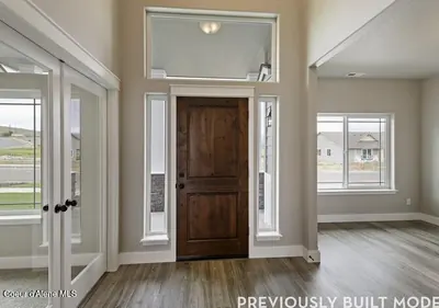 Property 26-1112 - Photo 2