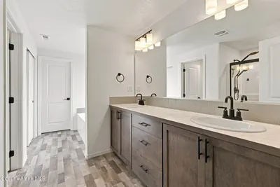 Property 26-9854 - Photo 16
