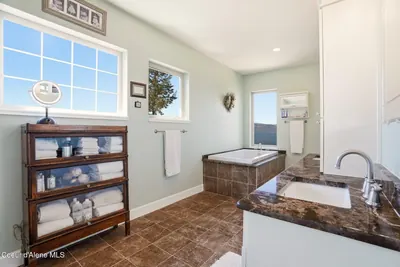 Property 26-8070 - Photo 44