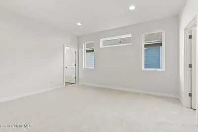Property 26-10556 - Photo 21