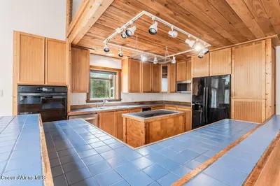 Property 26-8635 - Photo 8