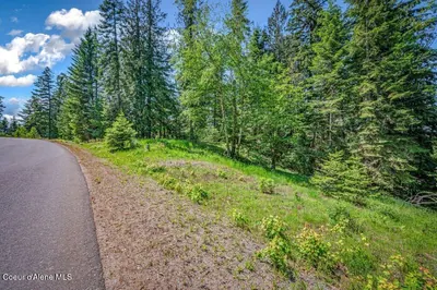 Property 26-8698 - Photo 2