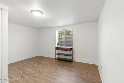 Property 26-10083 - Photo 16