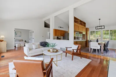 Property 26-7583 - Photo 2