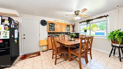 Property 26-10176 - Photo 3