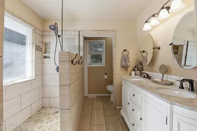 Property 26-5516 - Photo 21