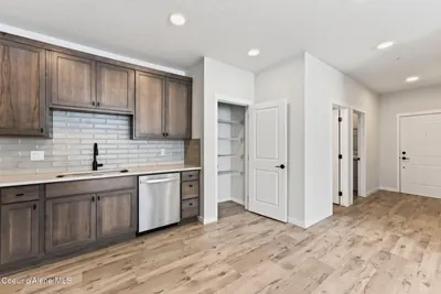Property 26-10029 - Photo 14
