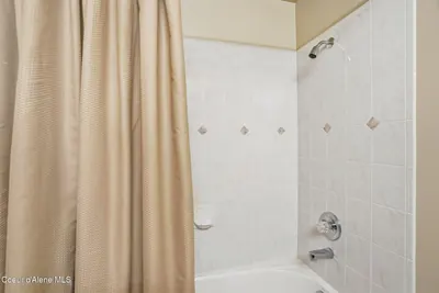 Property 26-8142 - Photo 44
