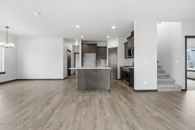 Property 26-9250 - Photo 5