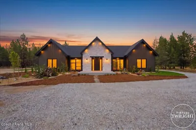 Property 26-8817 - Photo 2