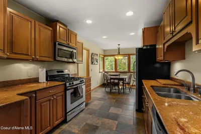 Property 26-10294 - Photo 37
