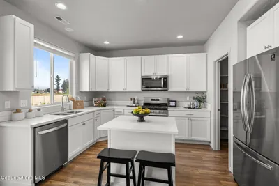 Property 26-8096 - Photo 4