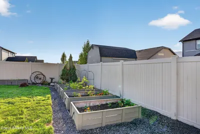 Property 26-8687 - Photo 39