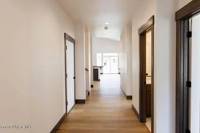 Property 26-8301 - Photo 5