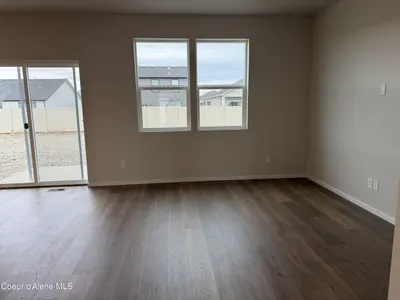 Property 26-10311 - Photo 6