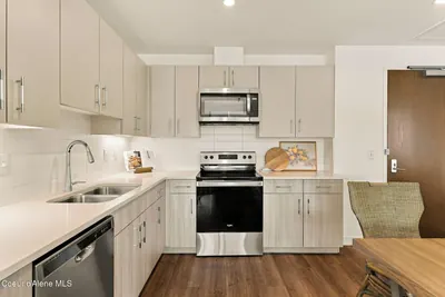 Property 26-10425 - Photo 25