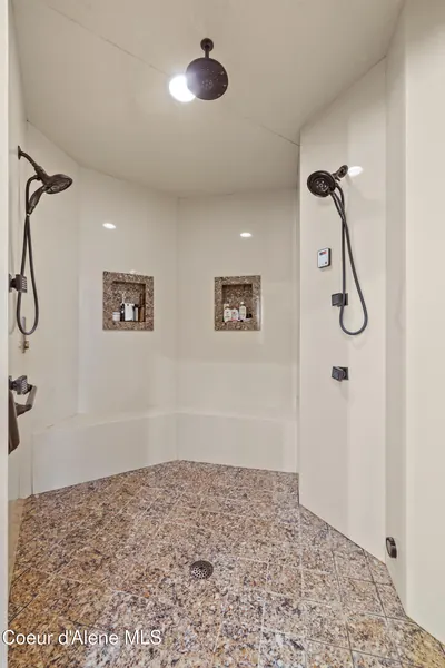 Property 26-10054 - Photo 13