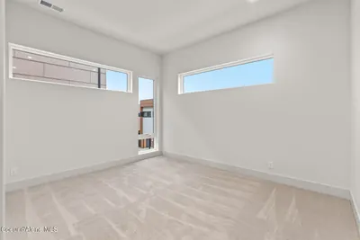 Property 25-11384 - Photo 32