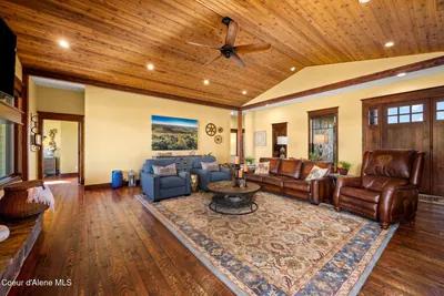 Property 26-10600 - Photo 19