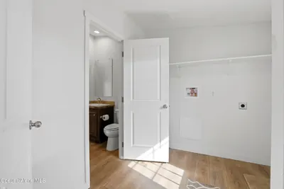 Property 26-4947 - Photo 10