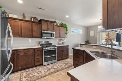 Property 26-10446 - Photo 14