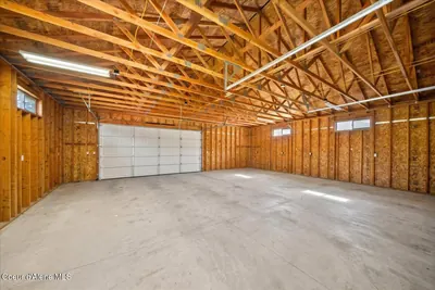 Property 26-10092 - Photo 32