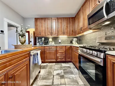 Property 26-10327 - Photo 11