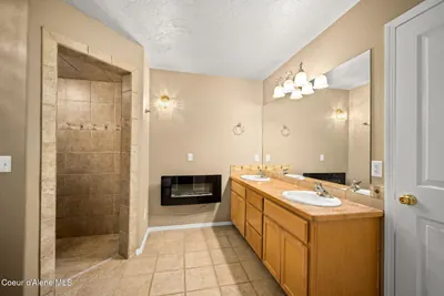 Property 26-9757 - Photo 25