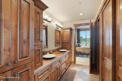 Property 26-5423 - Photo 78