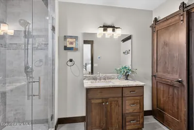 Property 26-8183 - Photo 72