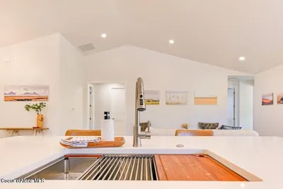 Property 26-10603 - Photo 6