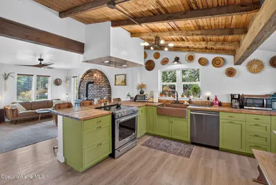 Property 26-9879 - Photo 12